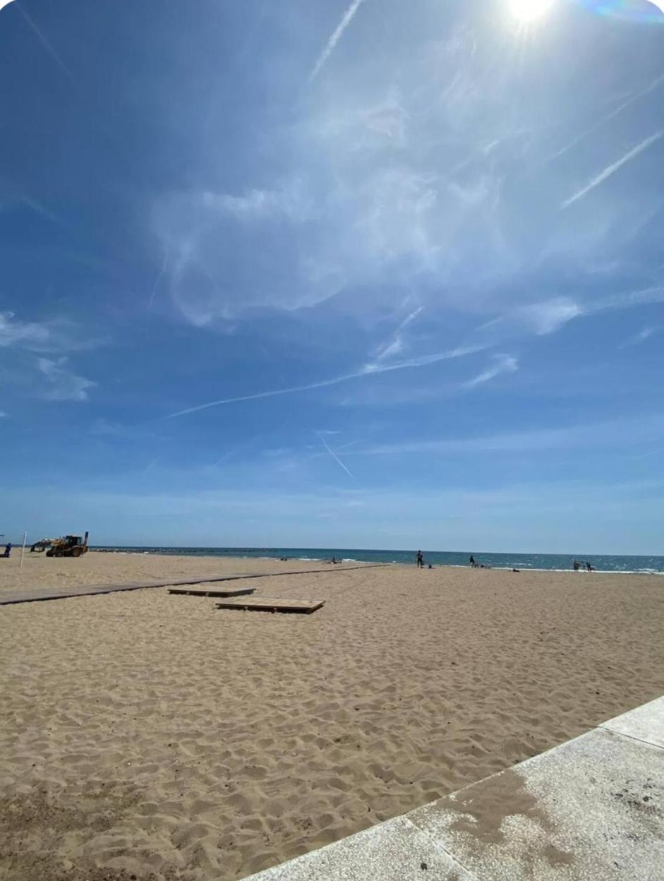 شقة Urban Loft Valencia Playa بويبلا دي فارنالس المظهر الخارجي الصورة
